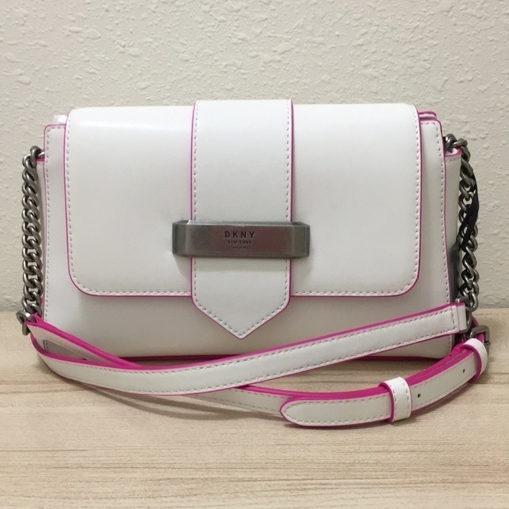 𝅺dkny Val Flap Shoulder Bag